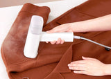 Kreukvrije en schone kleding met deze draagbare kledingstomer
